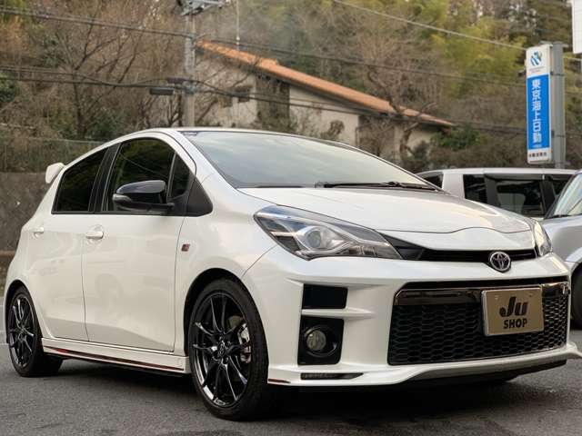 中古車 トヨタ ヴィッツ 1 5 Gr スポーツ Gr Gr スポーツ Gr 9型ナビ 衝突軽減 Etc2 0 の中古車詳細 49 000km 真珠 神奈川県 143万円 中古車情報 中古車検索なら 車選びドットコム 車選び Com
