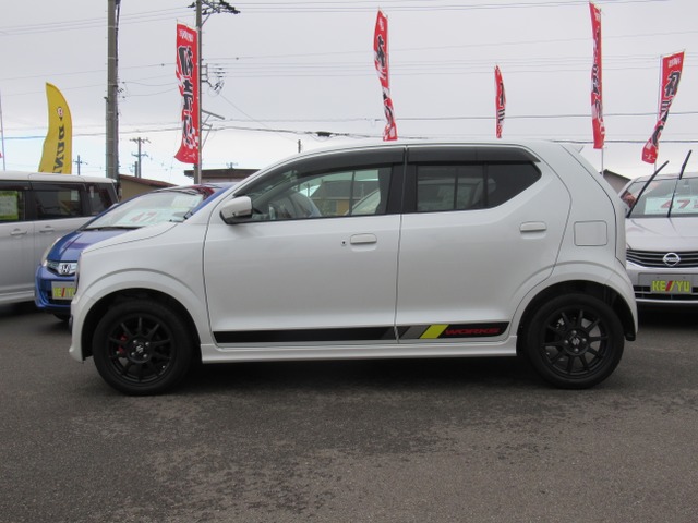 中古車 スズキ アルト ワークス 禁煙車 ターボ 5mt Bt対応sdナビ の中古車詳細 37 660km パールホワイト 石川県 122 9万円 中古車情報 中古車検索なら 車選びドットコム 車選び Com