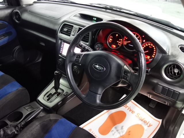 中古車情報 スバル インプレッサ 2 0 Wrx 4wd 修復歴無し の中古車詳細 走行距離 8 1万km カラー ホワイト 販売地域 愛知県豊田市 中古車を探すなら Carme カーミー 中古車