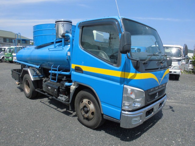 中古車 三菱ふそう キャンター バキュームカー 3t バキューム車 3000l 糞尿車 の中古車詳細 133 2km ブルー 福岡県 179万円 中古車情報 中古車検索なら 車選びドットコム 車選び Com