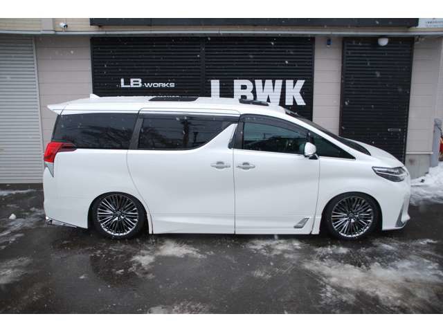 中古車 トヨタ アルファード 3 5 エグゼクティブ ラウンジ S 4wd 本州仕入 モデリスタエアロ エアサス の中古車詳細 21 000km 白 北海道 938万円 中古車情報 中古車検索なら 車選びドットコム 車選び Com