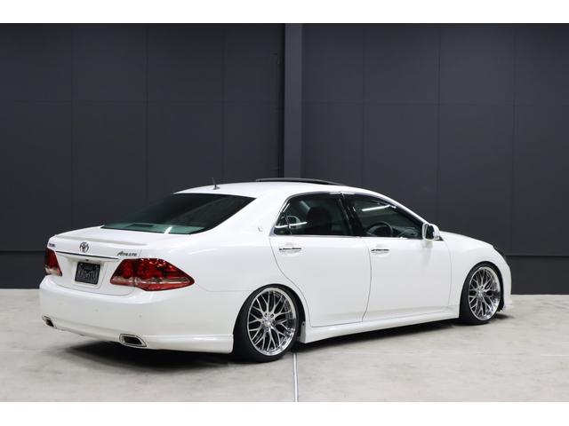 中古車 トヨタ クラウンアスリート 2 5 ナビパッケージ サンルーフ Hddナビtv 新品車高調 の中古車詳細 81 000km パール 福岡県 139万円 中古車情報 中古車検索なら 車選びドットコム 車選び Com
