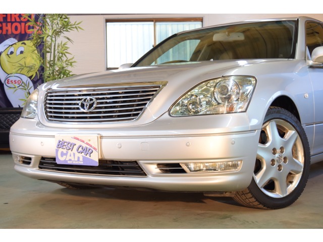 中古車 トヨタ セルシオ 4 3 C仕様 インテリアセレクション 本革 エアサス バックカメラ Etc の中古車詳細 92 800km プレミアムシルバー 千葉県 69万円 中古車情報 中古車検索なら 車選びドットコム 車選び Com