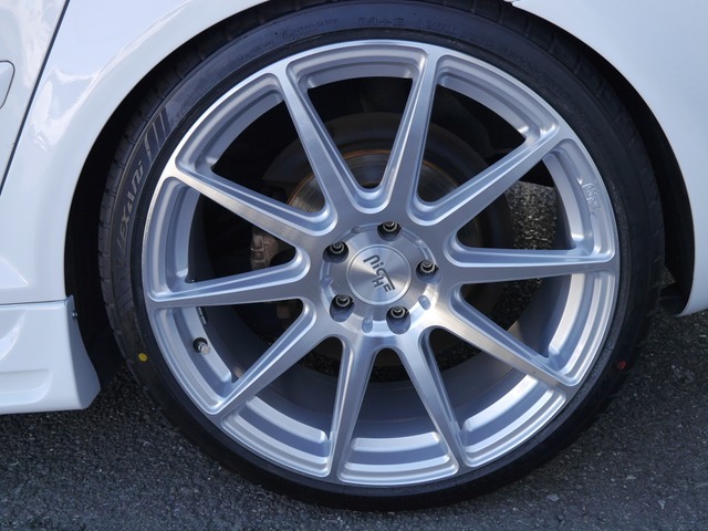 中古車 アウディ A3スポーツバック 1 8 Tfsi 社外エアロ19インチアルミローダウン の中古車詳細 90 085km ホワイト 埼玉県 79万円 中古車情報 中古車検索なら 車選びドットコム 車選び Com