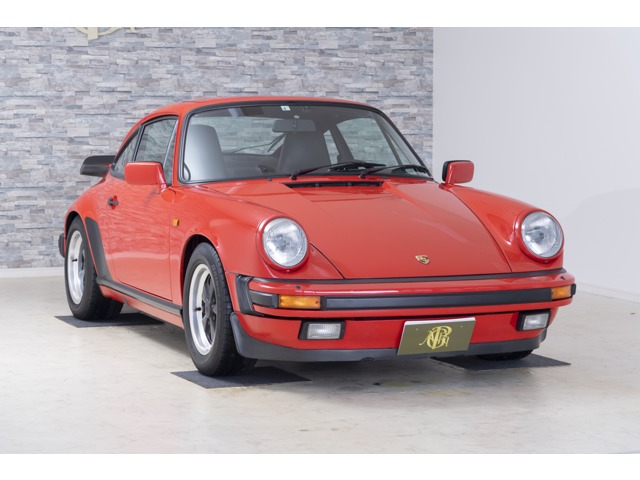 中古車 ポルシェ 911 930カレラ 915ミッションサンルーフ黒革社外マフラー の中古車詳細 61 000km レッド 石川県 Sold Out 中古車情報 中古車検索なら 車選びドットコム 車選び Com