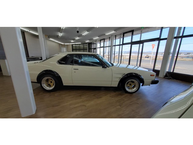 中古車 日産 スカイライン 2 0 Gt Ex クーペ ソレックス の中古車詳細 ホワイト 京都府 698万円 中古車情報 中古 車検索なら 車選びドットコム 車選び Com