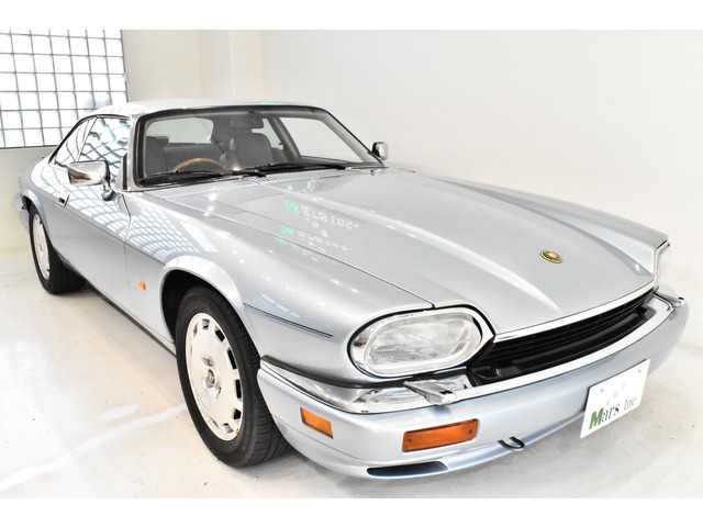 中古車 ジャガー Xj S Xj S4 0 クーペ リミテッド D車 限定60台 16aw の中古車詳細 24 000km アイスブルーシルバー 東京都 610万円 中古車情報 中古車検索なら 車選びドットコム 車選び Com