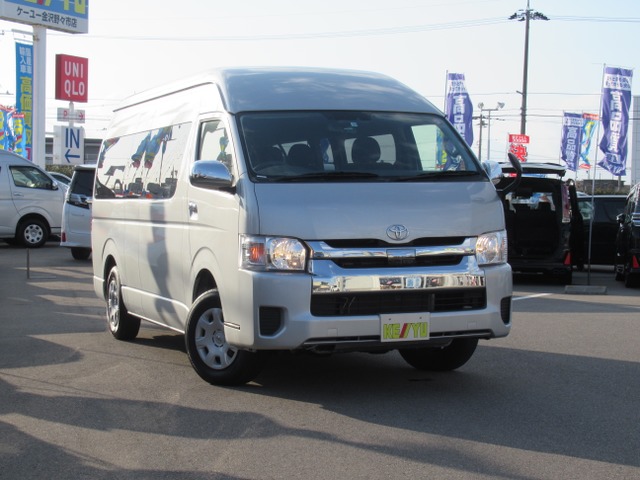 中古車 トヨタ ハイエース 2 7 グランドキャビン 4wd 衝突軽減 後期型禁煙車 Bt対応sdナビ の中古車詳細 32 910km シルバーマイカメタリック 石川県 235 9万円 中古車情報 中古車検索なら 車選びドットコム 車選び Com