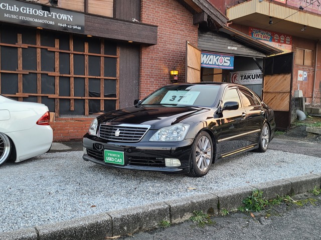 中古車情報 トヨタ クラウンロイヤル 3 0 ロイヤルサルーン 修復歴無し の中古車詳細 走行距離 10 8万km カラー ブラック 販売地域 福岡県飯塚市 中古車を探すなら Carme カーミー 中古車