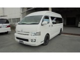 ハイエースコミューター 3.0 GL ディーゼル 6人乗りキャンピングカー