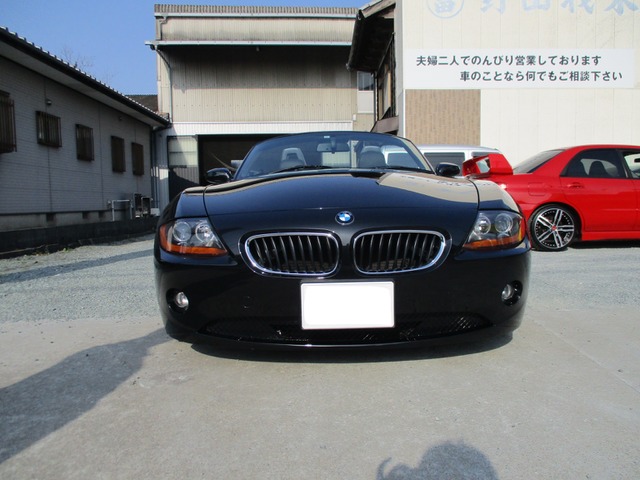 中古車 Bmw Z4 ロードスター2 2i の中古車詳細 69 000km ブラックメタリック 福岡県 59万円 中古車情報 中古車 検索なら 車選びドットコム 車選び Com