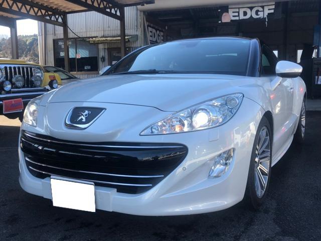 中古車 プジョー Rcz 1 6 Hid 純正aw 黒革シート ナビ Bカメラ の中古車詳細 86 000km ホワイト 愛知県 126万円 中古車情報 中古車検索なら 車選びドットコム 車選び Com