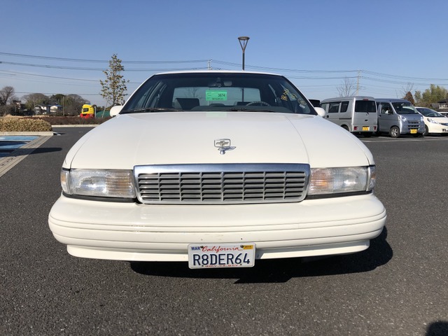 中古車 シボレー カプリス 自社輸入ca車2オーナーフルオリジナル の中古車詳細 111 000km ホワイト 埼玉県 Sold Out 中古車情報 中古車検索なら 車選びドットコム 車選び Com