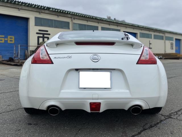 中古車 日産 フェアレディz 3 7 バージョン T パドルシフト セミat の中古車詳細 1 000km ホワイト 福岡県 108万円 中古車情報 中古車検索なら 車選びドットコム 車選び Com