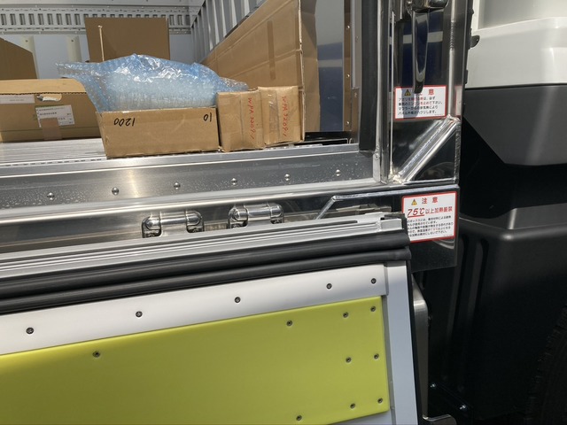 中古車 三菱ふそう スーパーグレート 冷蔵冷凍車 未使用 大型冷凍ウィング菱重サブエンジン の中古車詳細 0km ホワイト 佐賀県 2 4万円 中古車情報 中古車検索なら 車選びドットコム 車選び Com