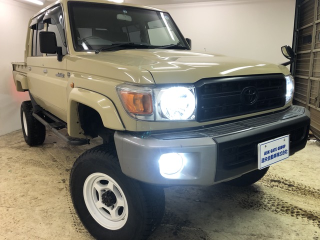 中古車 トヨタ ランドクルーザー70 ピックアップ 4 0 4wd リフトアップ の中古車詳細 8 650km ベージュ 北海道 475万円 中古車情報 中古車検索なら 車選びドットコム 車選び Com