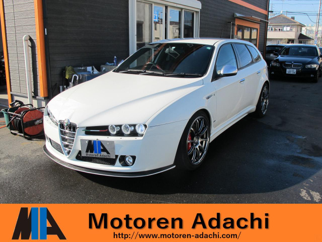 中古車 アルファロメオ アルファ159スポーツワゴン 2 2 Jts セレスピード Ti 社外アルミ ナビ地デジバックカメラ の中古車詳細 35 000km アイスホワイト 東京都 198万円 中古車情報 中古車検索なら 車選びドットコム 車選び Com