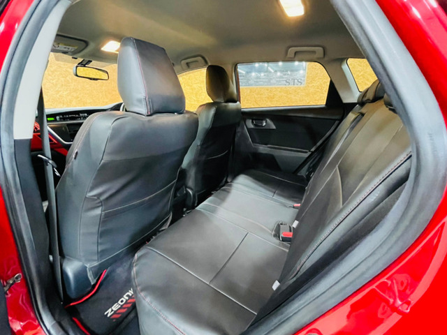 中古車 トヨタ オーリス 1 8 180g Sパッケージ シャア専用 アンテナ インパネ マット の中古車詳細 50 7km レッド 埼玉県 Sold Out 中古車情報 中古車検索なら 車選びドットコム 車選び Com