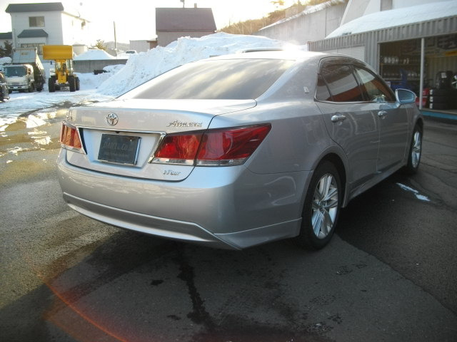 中古車 トヨタ クラウンアスリート 2 5 I Four 4wd の中古車詳細 63 000km シルバー 北海道 195万円 中古車 情報 中古車検索なら 車選びドットコム 車選び Com