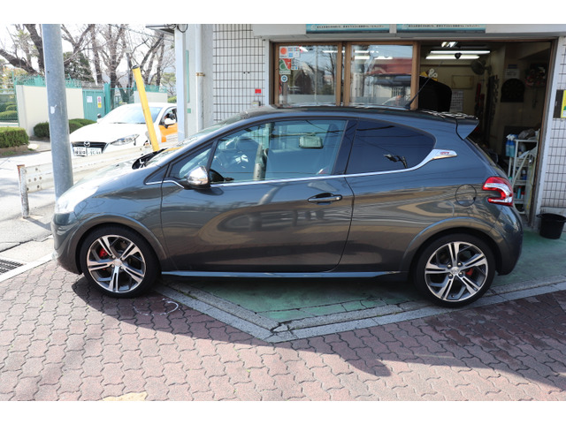 中古車 プジョー 8 Gti 1オーナー 純正ナビ Tv Etc の中古車詳細 84 000km グレー 東京都 8万円 中古車 情報 中古車検索なら 車選びドットコム 車選び Com