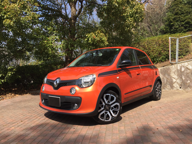 中古車 ルノー トゥインゴ Gt 5速mt メモリーナビ 禁煙 の中古車詳細 8 000km オランジュブレイズメタリック 神奈川県 228万円 中古車情報 中古車検索なら 車選びドットコム 車選び Com