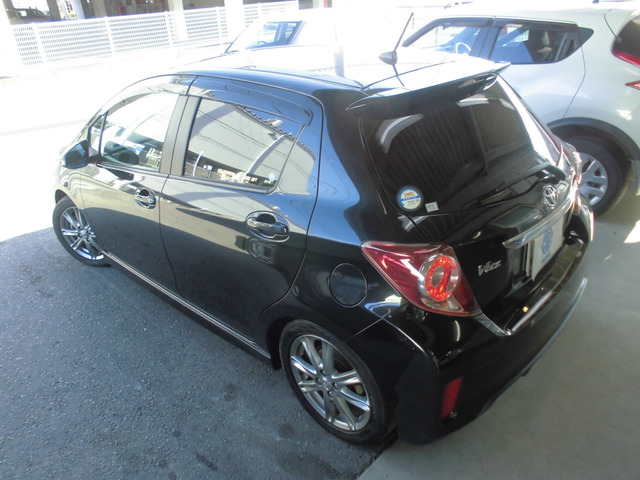 中古車 トヨタ ヴィッツ 1 5 Rs Sdナビtv 車高調 スマートキ Etc の中古車詳細 72 610km ブラック 愛知県 53 8万円 中古車情報 中古車検索なら 車選びドットコム 車選び Com