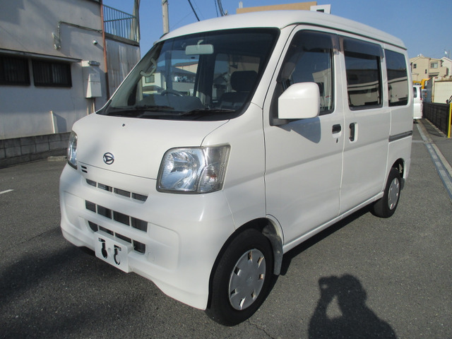 中古車 ダイハツ ハイゼットカーゴ クルーズターボ ハイルーフ Etc タイミングチェーン式 の中古車詳細 136 000km ホワイト 兵庫県 Sold Out 中古車情報 中古車検索なら 車選びドットコム 車選び Com