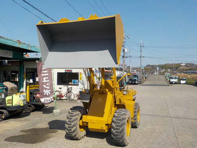 中古車 その他 三菱重工業 ホイールローダー 岡山発 タイヤショベル 胴体屈折 中古 の中古車詳細 イエロー 岡山県 万円 中古車情報 中古車検索なら 車選びドットコム 車選び Com