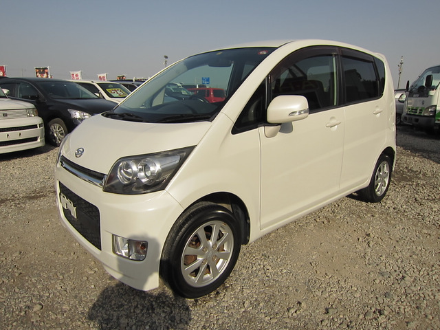 中古車 ダイハツ ムーヴカスタム X ムーヴカスタム6万キロ走行車入荷 の中古車詳細 62 999km ホワイト 群馬県 28 6万円 中古車情報 中古車検索なら 車選びドットコム 車選び Com