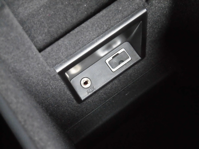 中古車 ボルボ Xc60 T6 Awd Se 4wd 保証 シートヒーター ベンチレーション の中古車詳細 50 000km パールホワイト 埼玉県 198万円 中古車情報 中古車検索なら 車選びドットコム 車選び Com