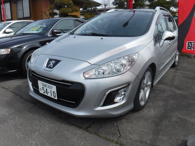 中古車 プジョー 308sw プレミアム の中古車詳細 75 000km 銀 北海道 Sold Out 中古車情報 中古車検索なら 車 選びドットコム 車選び Com