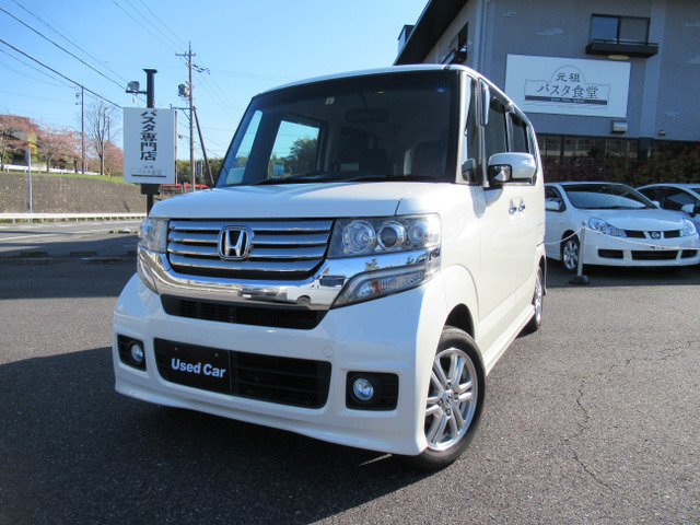 中古車 ホンダ N Boxカスタム G Lパッケージ G Lパッケージ 純正aw 電動スライド の中古車詳細 92 500km パールホワイト 三重県 64 9万円 中古車情報 中古車検索なら 車選びドットコム 車選び Com