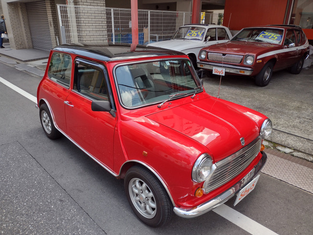 中古車 ローバー ミニ メイフェア 1000 オートマ コイルサス の中古車詳細 55 950km レッド 東京都 Sold Out 中古車情報 中古車検索なら 車選びドットコム 車選び Com