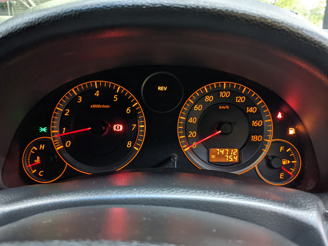 中古車 日産 スカイラインクーペ 3 5 350gt 禁煙車 マニュアル車 車高調 外マフラー の中古車詳細 メーター交換 交換前 106 006km 交換後 74 712km 合算値 180 718km シルバー 福岡県 68万円 中古車情報 中古車 検索なら 車選びドットコム 車選び Com