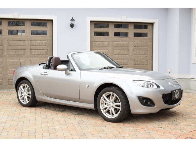 中古車 マツダ ロードスター 2 0 Vs Rht Boseサウンド 革シート Etc の中古車詳細 16 000km アルミニウムメタリック 宮城県 Sold Out 中古車情報 中古車検索なら 車選びドットコム 車選び Com