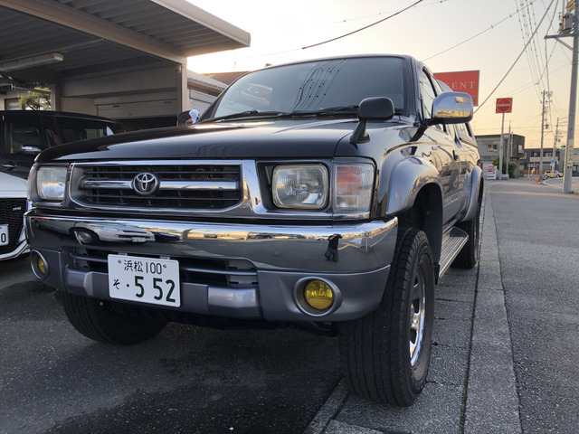 中古車 トヨタ ハイラックス 2 4 エクストラキャブ ワイド ディーゼル 4wd 希少arbキャンピングシェル の中古車詳細 144 000km ブラック2 静岡県 250万円 中古車情報 中古車検索なら 車選びドットコム 車選び Com