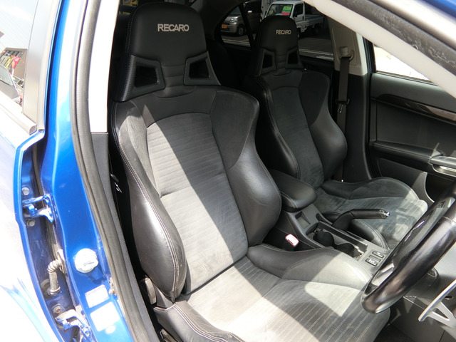 中古車 三菱 ランサーエボリューション 2 0 Gsr X 4wd ターボ ボンネットラッピング フルエアロ の中古車詳細 90 000km ブルー 岡山県 198万円 中古車情報 中古車検索なら 車選びドットコム 車選び Com