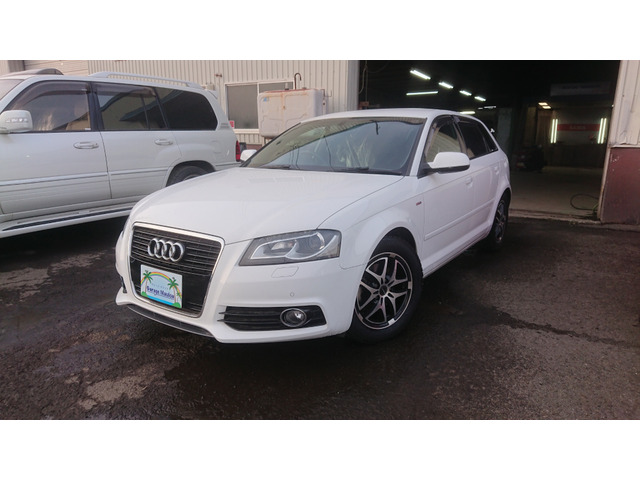 中古車 アウディ A3スポーツバック 1 4 Tfsi Sラインパッケージ 走りやすいサイズのa3が入庫しました の中古車詳細 72 000km パールホワイト 北海道 63万円 中古車情報 中古車検索なら 車選びドットコム 車選び Com