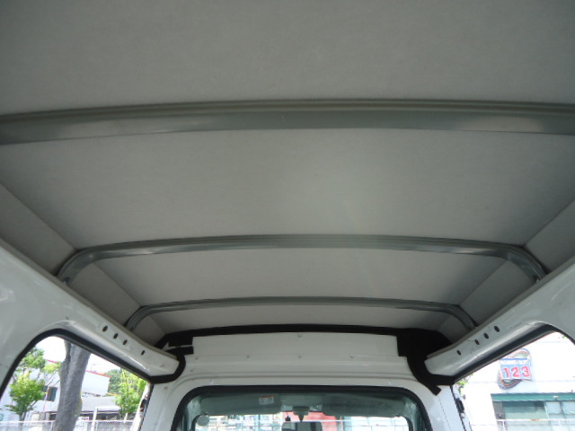 中古車 ダイハツ ハイゼットカーゴ 2シーター ブラインド仕様 ハイルーフ 5速ミッション Etc の中古車詳細 38 437km ホワイト 大阪府 43万円 中古車情報 中古車検索なら 車選びドットコム 車選び Com