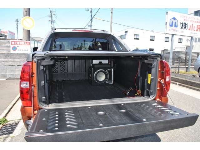 中古車 シボレー アバランチ 5 3 4wd Etc の中古車詳細 69 000km オレンジ 静岡県 170万円 中古車情報 中古車 検索なら 車選びドットコム 車選び Com