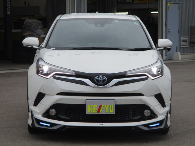 中古車 トヨタ C Hr ハイブリッド 1 8 G 禁煙千葉県仕入走行300キロ純エアロ の中古車詳細 38 800km パールホワイト 富山県 219 9万円 中古車情報 中古車検索なら 車選びドットコム 車選び Com