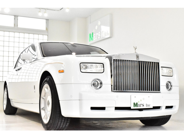 中古車 ロールスロイス ファントム 6 75 正規d車 Swb ダブルコーチライン の中古車詳細 49 000km アークティックホワイト 東京都 1 250万円 中古車情報 中古車検索なら 車選びドットコム 車選び Com