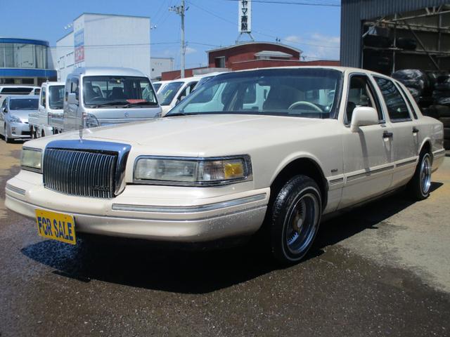 中古車 リンカーン タウンカー カルティエ の中古車詳細 パール 山形県 125万円 中古車情報 中古車検索なら 車選びドットコム 車選び Com