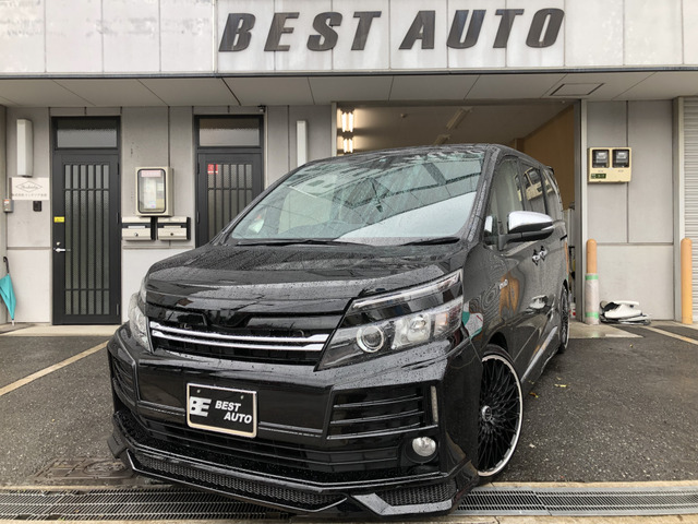 中古車 トヨタ ヴォクシー 1 8 ハイブリッド V の中古車詳細 55 000km ブラック 大阪府 Sold Out 中古車情報 中古車検索なら 車選びドットコム 車選び Com