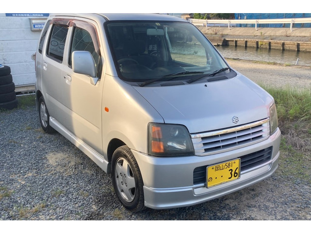 中古車 スズキ ワゴンr Fm エアロ キーレス Cd 車検満タン の中古車詳細 149 000km シルバー 岡山県 Sold Out 中古車情報 中古車検索なら 車選びドットコム 車選び Com