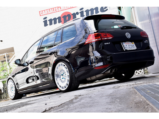 中古車 フォルクスワーゲン ゴルフヴァリアント 弊社カスタム買取車両 の中古車詳細 55 000km ブラック 大阪府 148万円 中古車情報 中古車検索なら 車選びドットコム 車選び Com