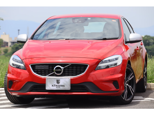 中古車 ボルボ V40 D4 Rデザイン ポールスター エディション ディーゼル 限定150台 の中古車詳細 97 500km パッションレッド 愛知県 130万円 中古車情報 中古車検索なら 車選びドットコム 車選び Com