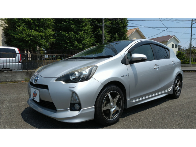 中古車 トヨタ アクア 1 5 S 自社ローン 保証人無 頭金無 の中古車詳細 122 480km シルバー 神奈川県 54 5万円 中古車情報 中古車検索なら 車選びドットコム 車選び Com