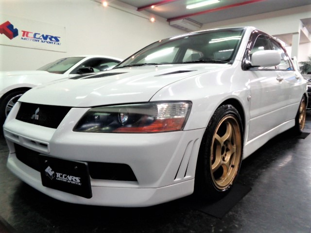 中古車 三菱 ランサーエボリューション 2 0 Gsr Vii 4wd 車高調マフラーレイズawエボ8mr仕様 の中古車詳細 104 000km ホワイト 大阪府 187万円 中古車情報 中古車検索なら 車選びドットコム 車選び Com