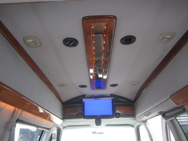 中古車 Gmc サバナ ハイルーフ コンバージョン 8no 放送宣伝車 全塗装済 の中古車詳細 73 4km ブラウンm 愛知県 118万円 中古車情報 中古車検索なら 車選びドットコム 車選び Com